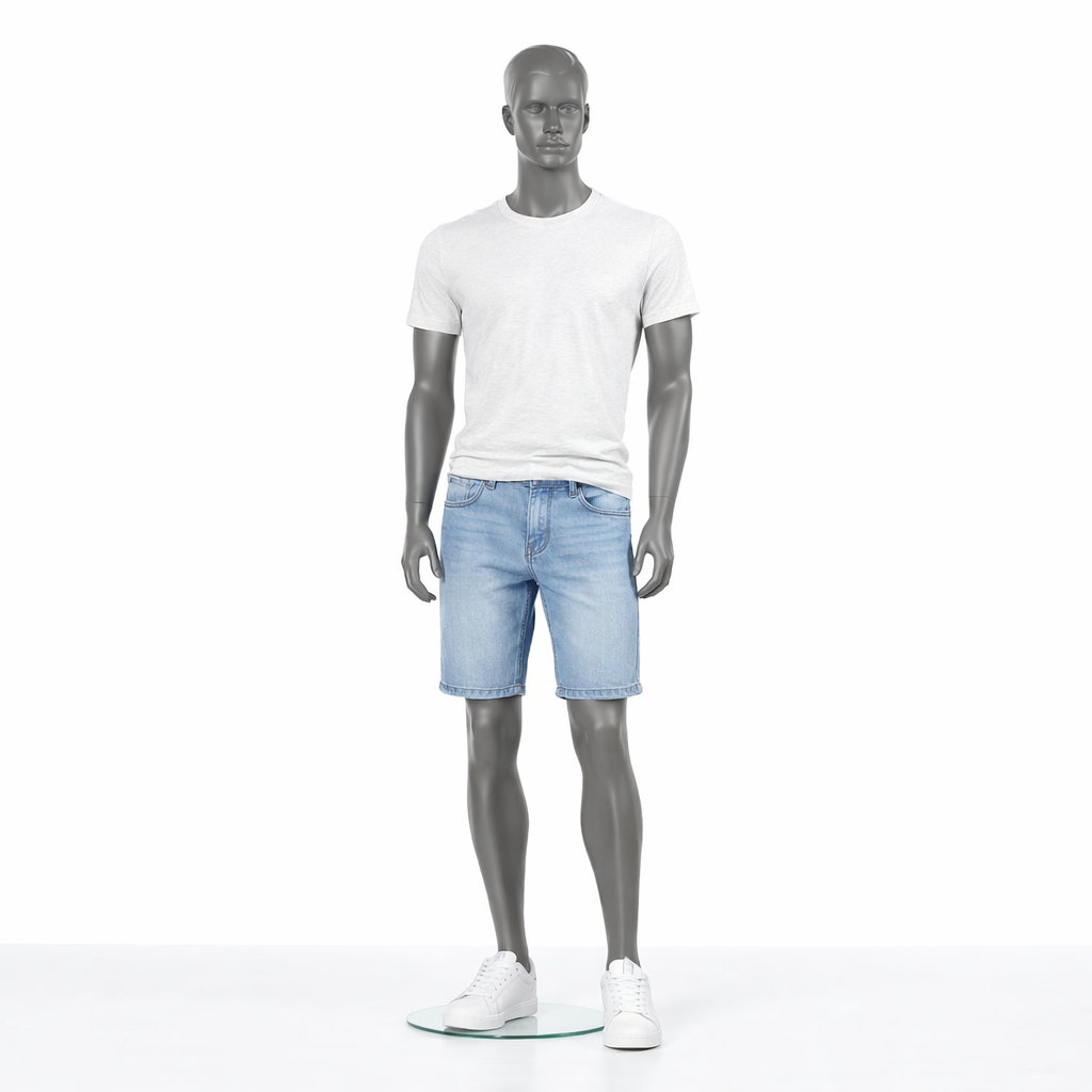 Mannequin homme moderne, jambe gauche devant