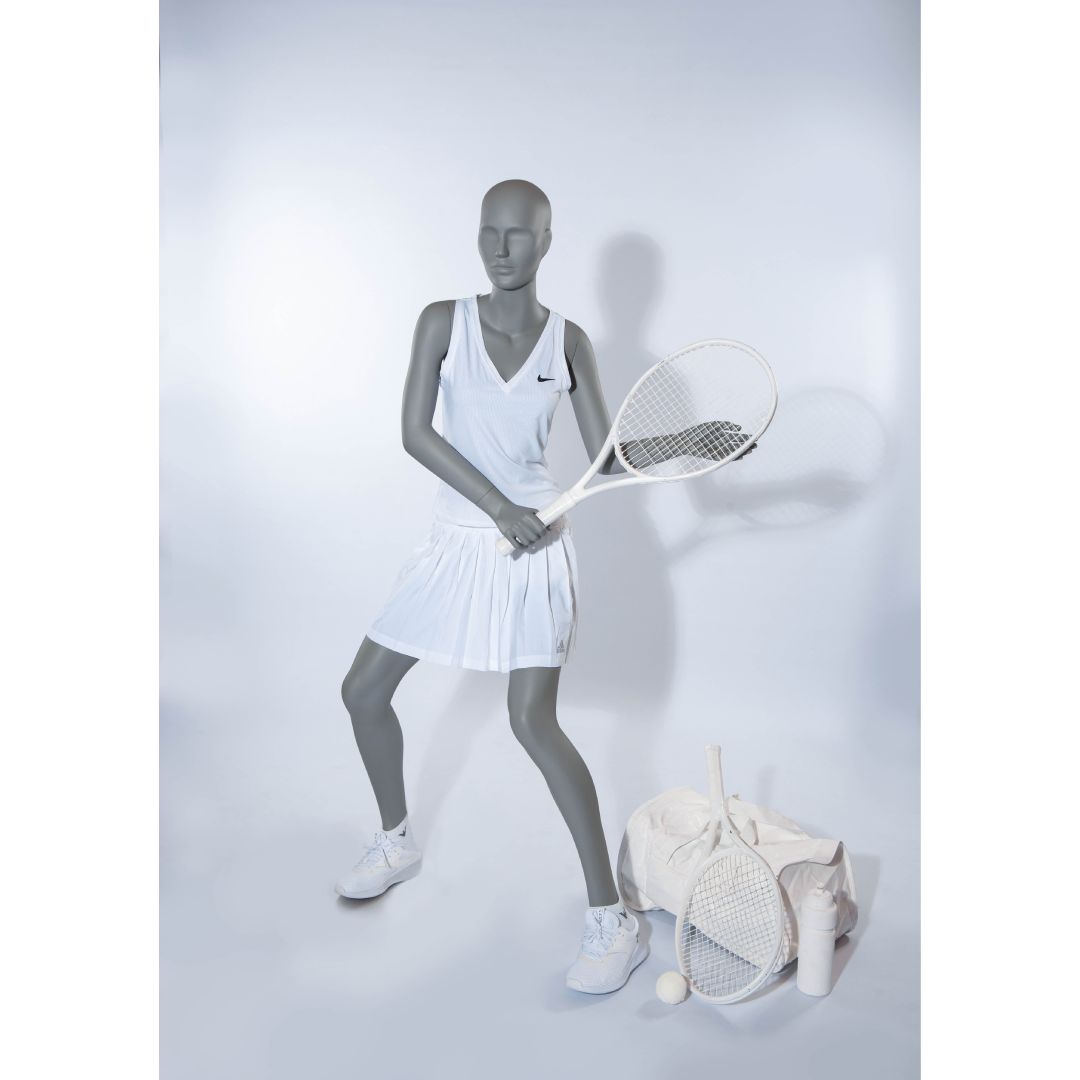 ᐅ Acheter Mannequin femme sport tennis