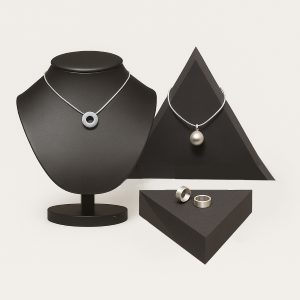 Présentation de bijoux