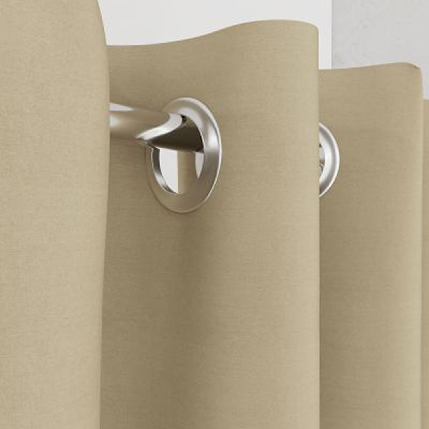Rideau beige pour cabine d'essayage