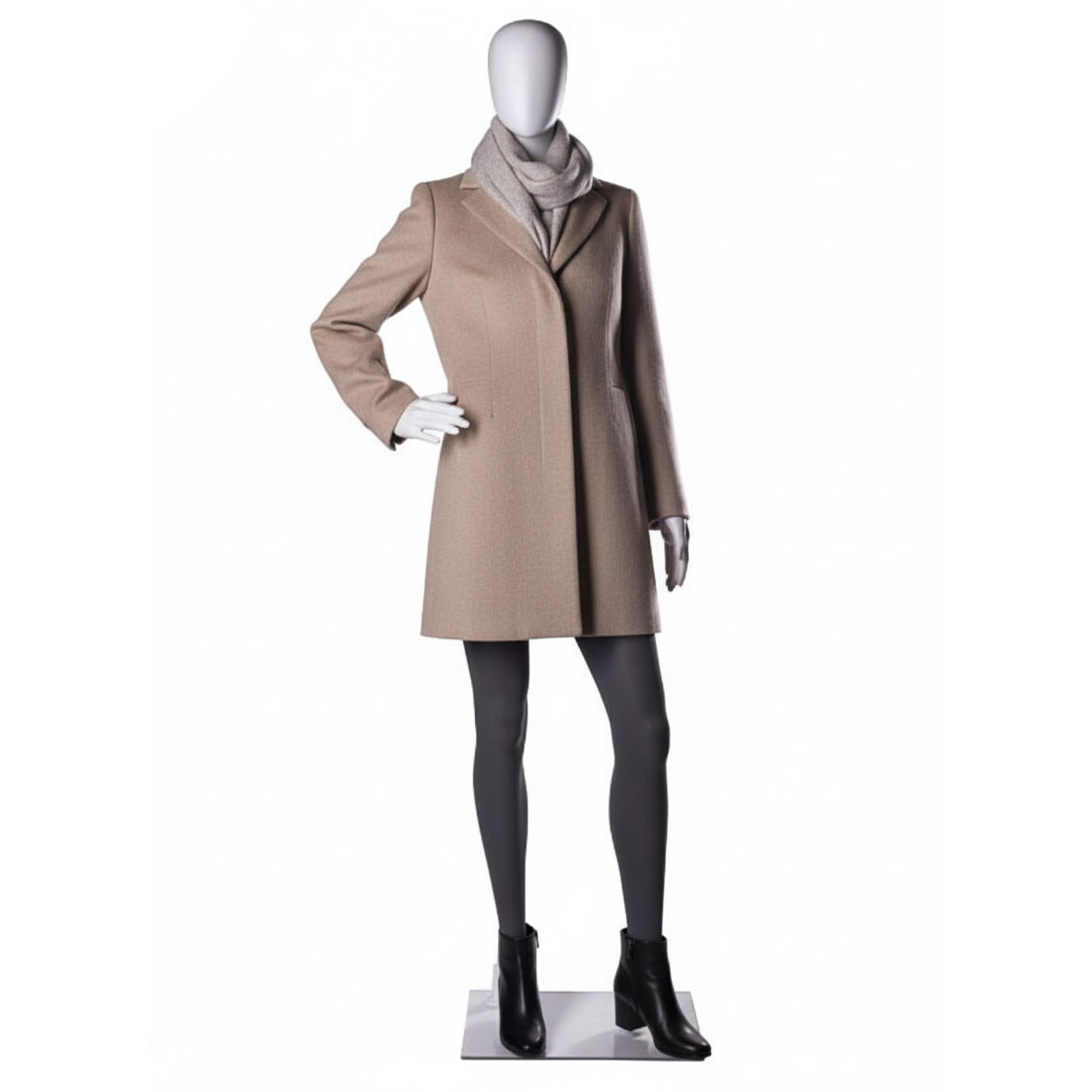 Mannequin Femme à tête abstraite